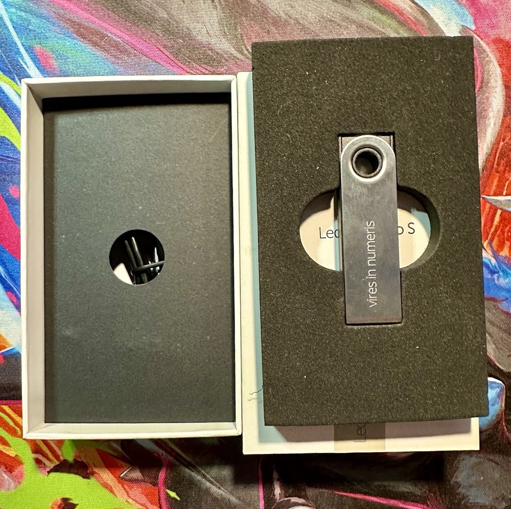 Ledger Nano S Plus Crypto Hardware Wallet - New Open Box