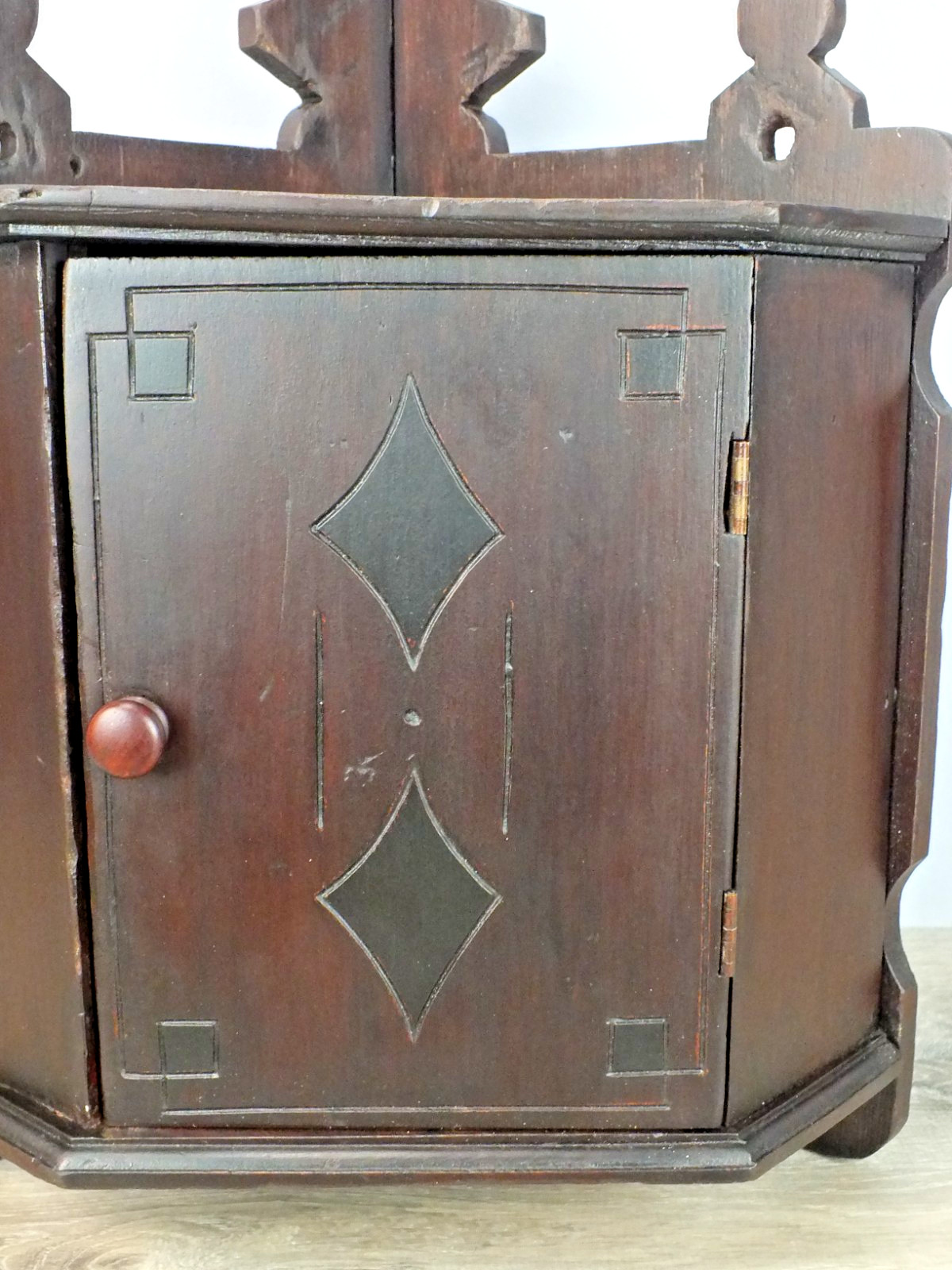 1800s Antique Wall Hung Corner Cabinet Dark Red Brown Finish w Black Highlights