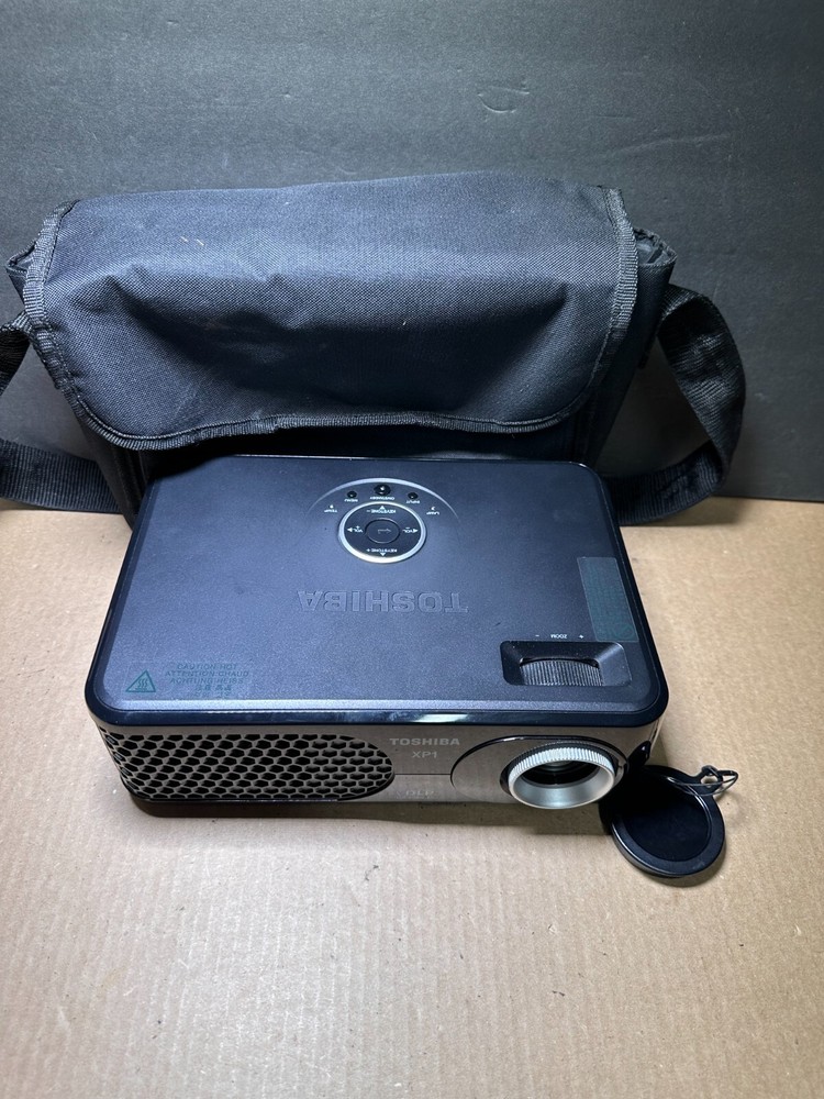 Toshiba Data Projector TDP-XP1 Works Ships Fast!!!