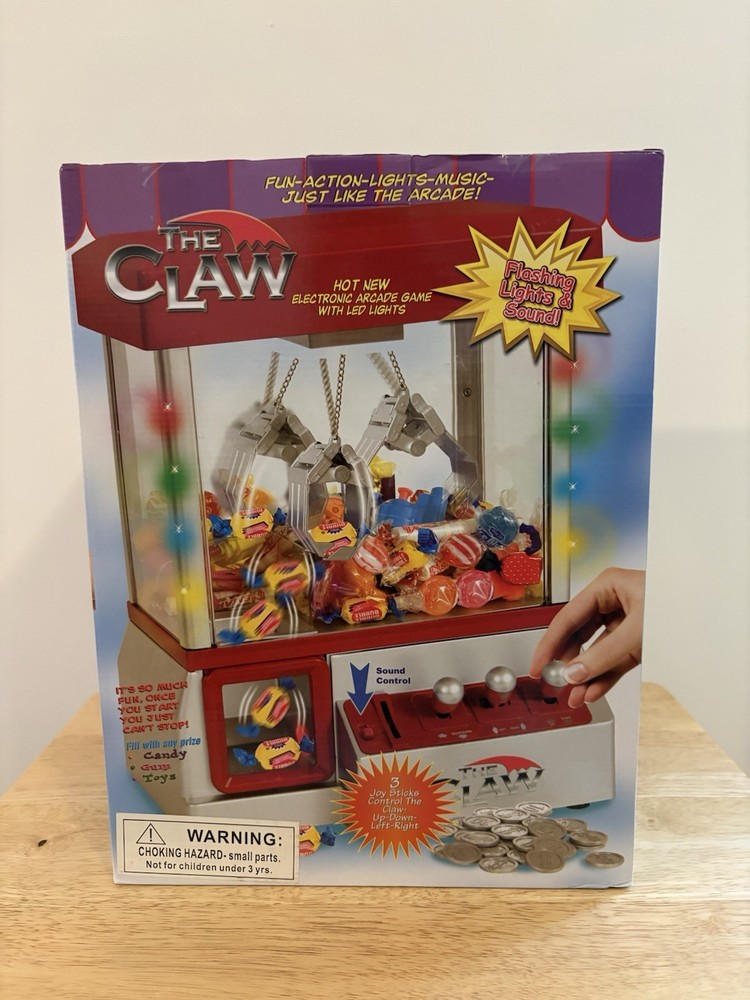 Arcade Claw Machine Candy Grabber