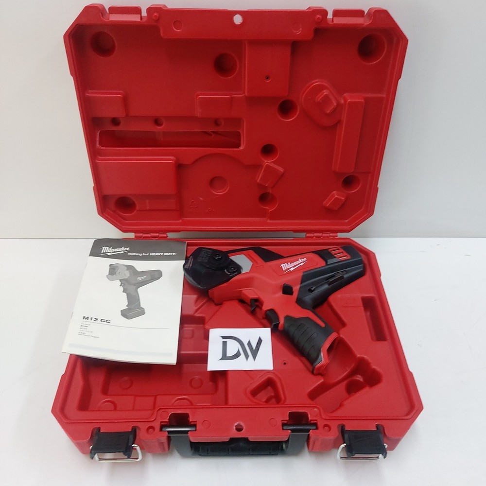 Milwaukee M12 CC 12V Sub Compact Cable Cutter / **Bare Tool + Hard Case**