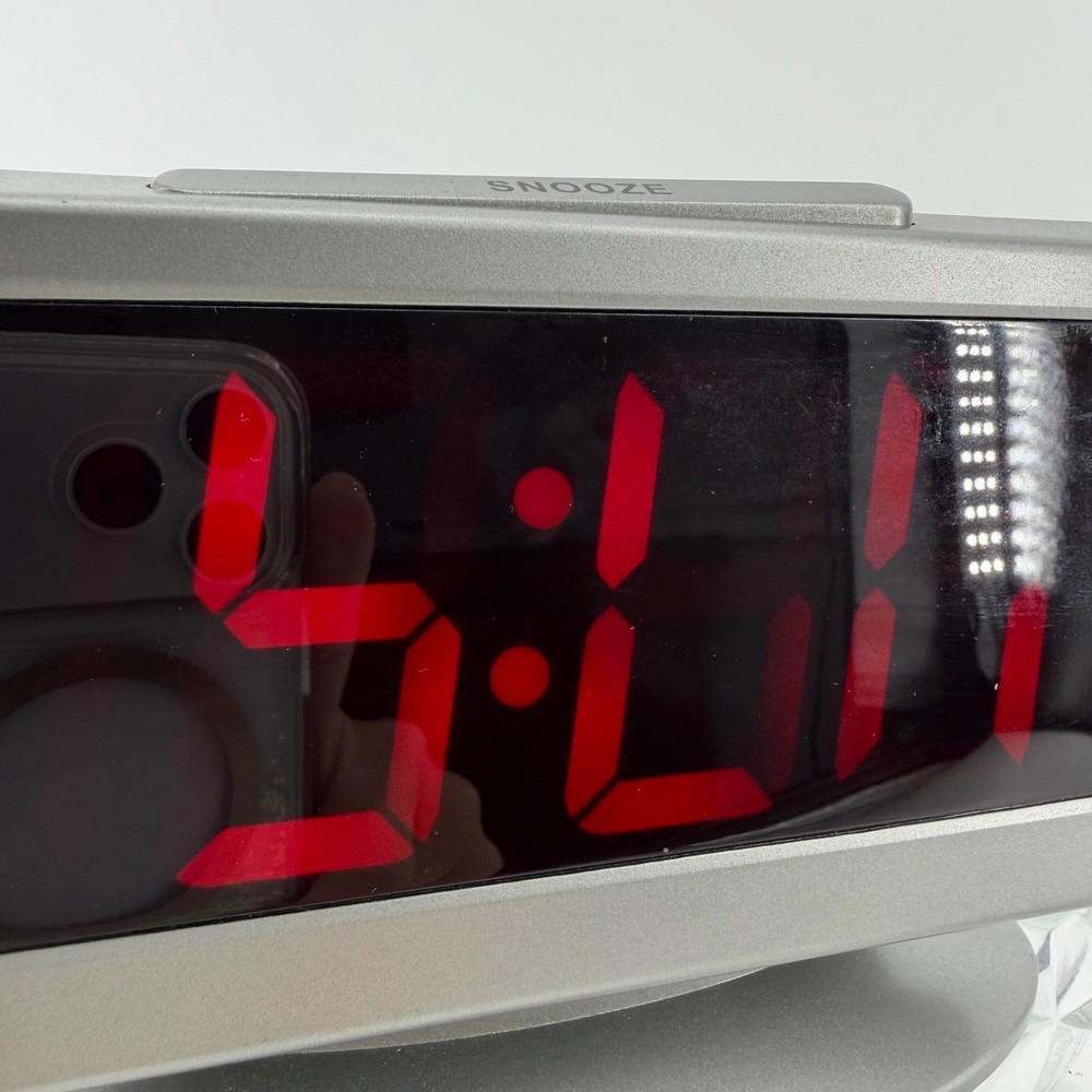 Advance Model 3112 Silver Digital Alarm Clock Snooze Function ETL Listed