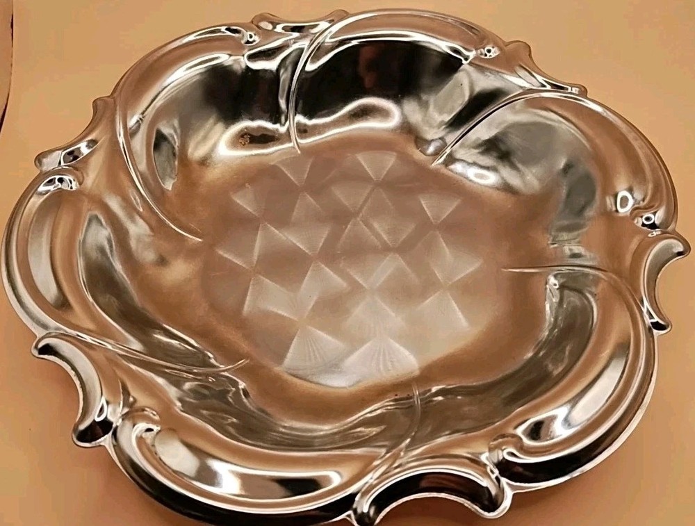 silver-plated round shallow Scallop Serving Platter