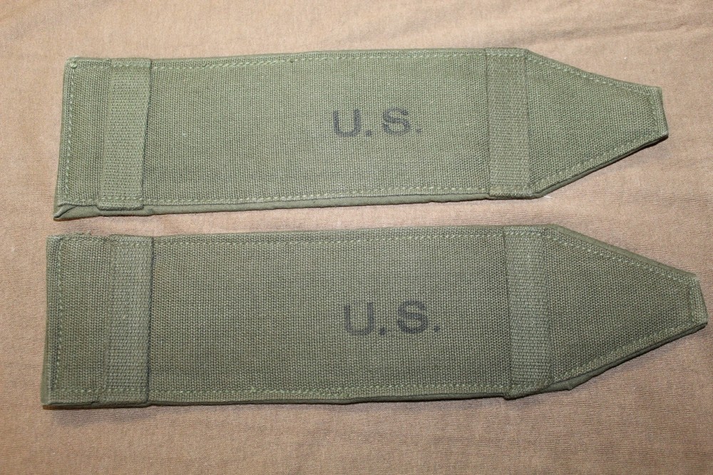 Original WW2 U.S. Army Soldiers OD Padded Pack Shoulder Pads, Matching Pair 1945