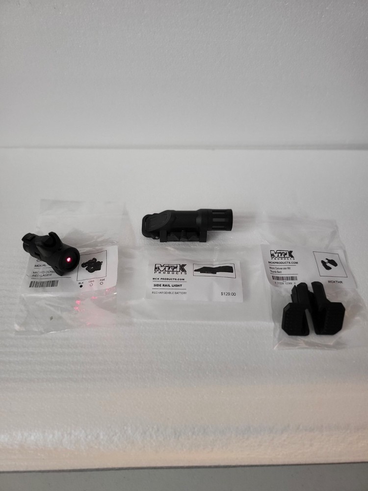 MCK FLASHLIGHT TARGET PACK SIDE MOUNT FLASHLIGHT+ LASER +THUMB REST