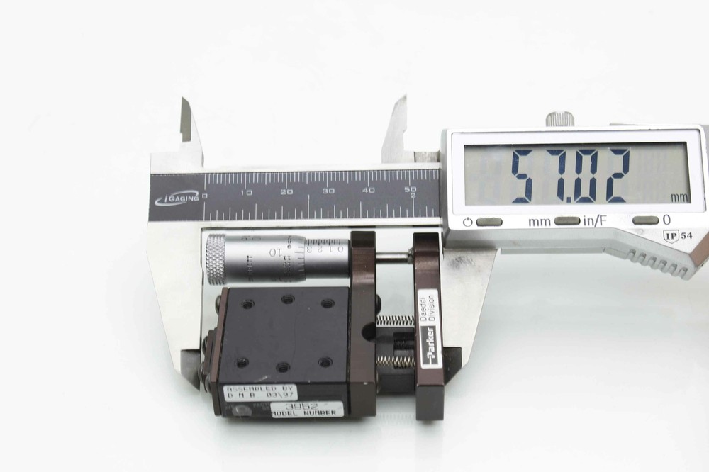 Parker 3952 Single Axis Cross Roller Precision Micrometer Stage 32mm