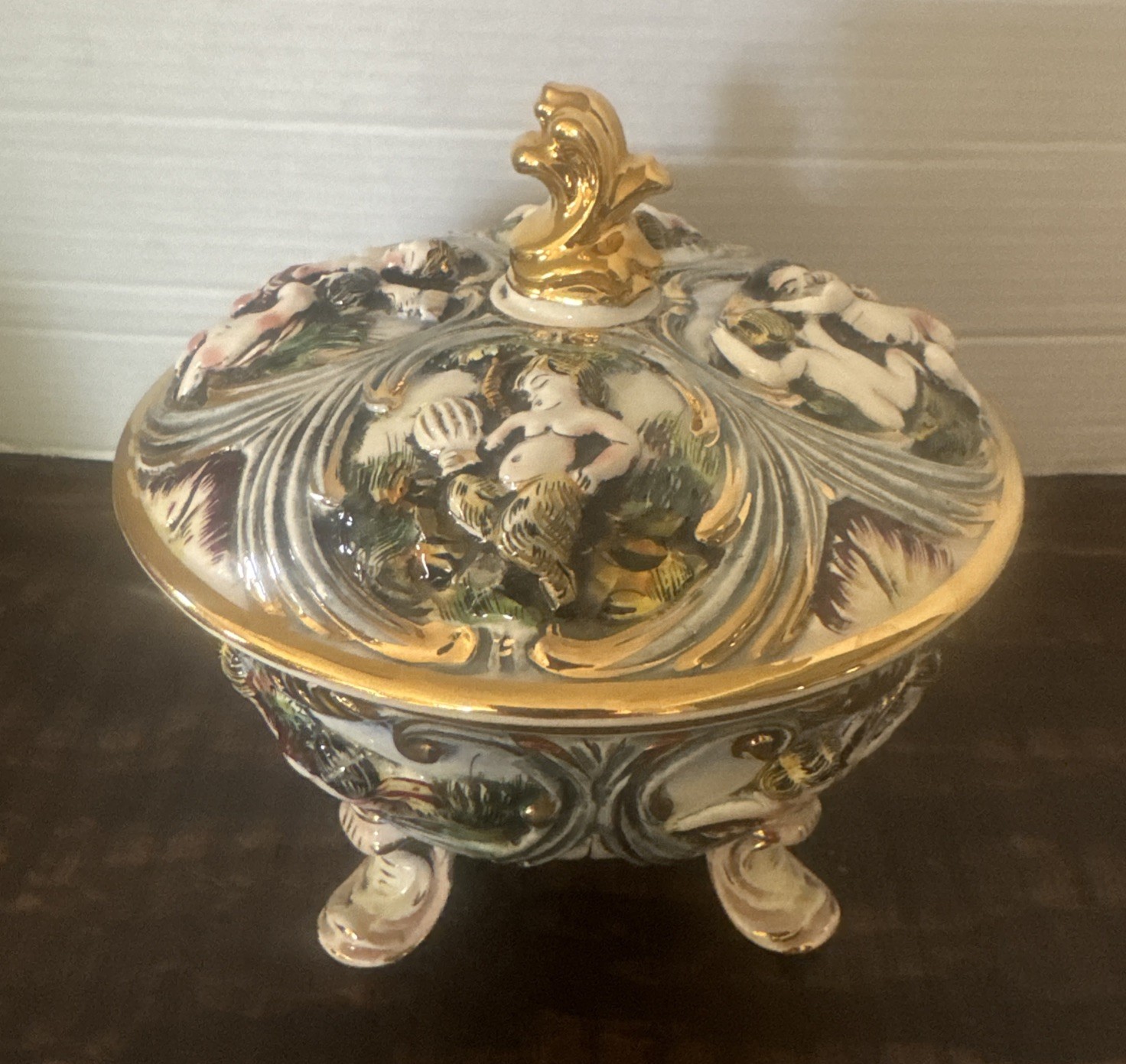 Capodimonte Porcelain Cherubs Putti Candy Dish Bowl Lidded Footed Italy