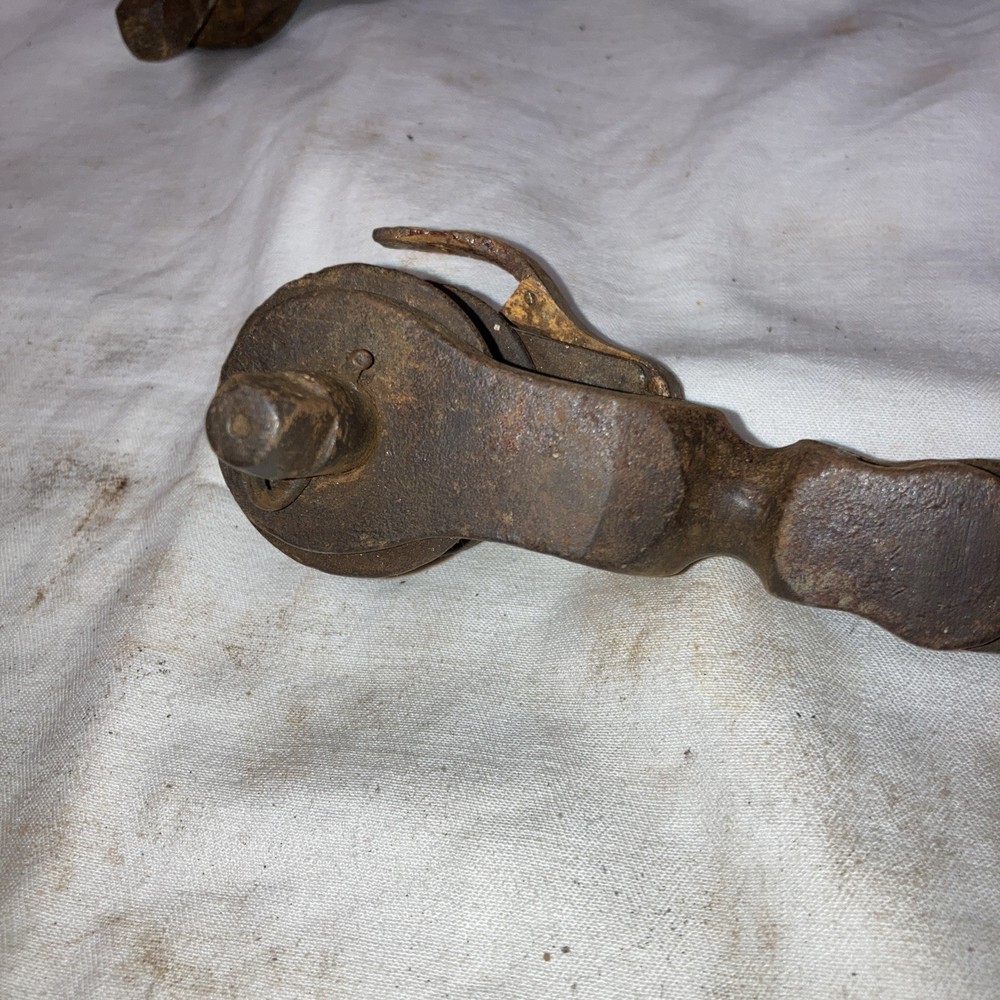 Vintage Wire Stretcher