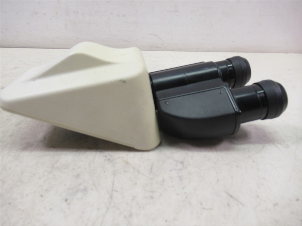 Nikon E200 Eclipse Binocular Microscope Head with 2 Eyepieces