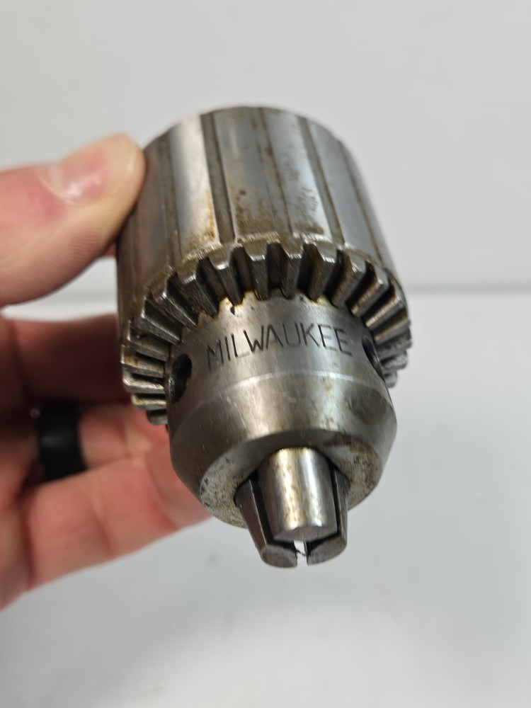 Lot 2 Milwaukee Drill Chuck Thd 5/8-16