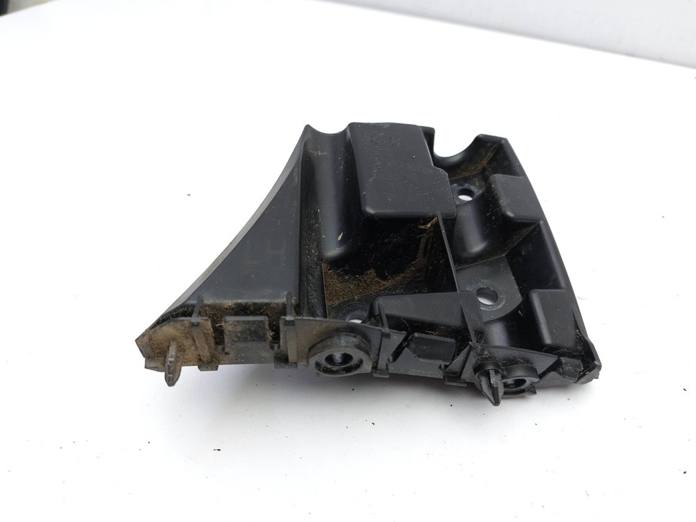 FRONT LEFT BUMPER BRACKET MOUNT SUPPORT 31425110 VOLVO V40 2016
