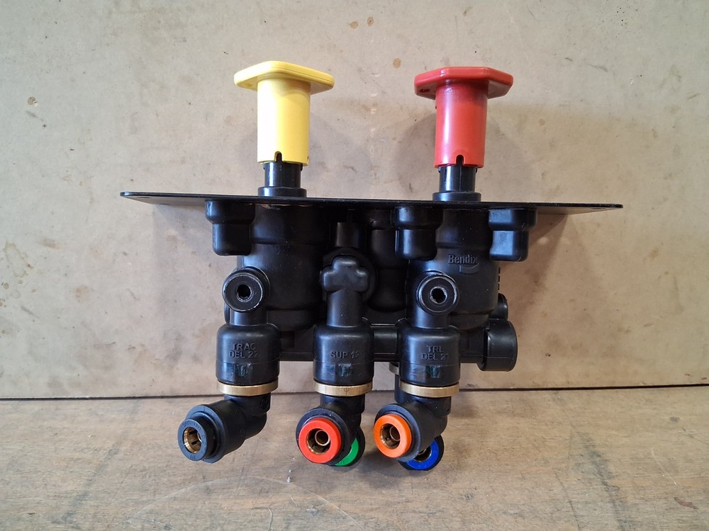 BENDIX DASH BRAKE VALVE 5013294 K032049