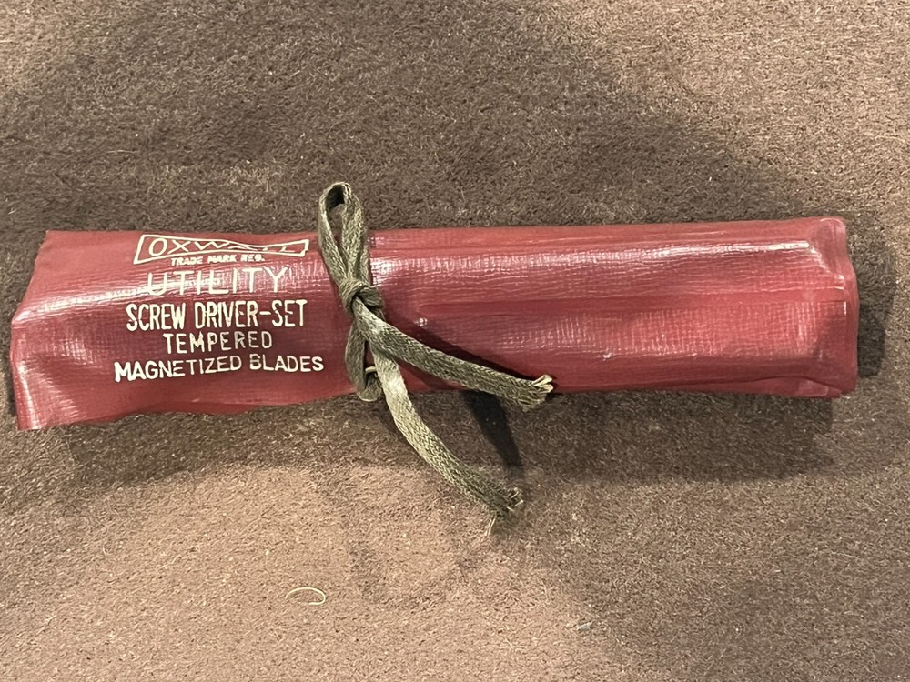 Vtg Oxwall Utility Screw Driver Set-Has Handle & 5 Tempered & Magnetized Blades