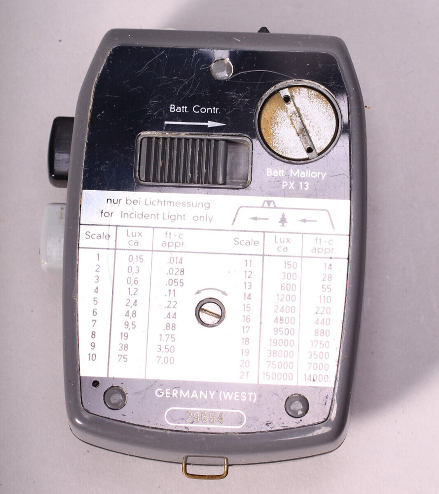 GOSSEN LUNASIX LIGHTMETER WITH CASE WORKING