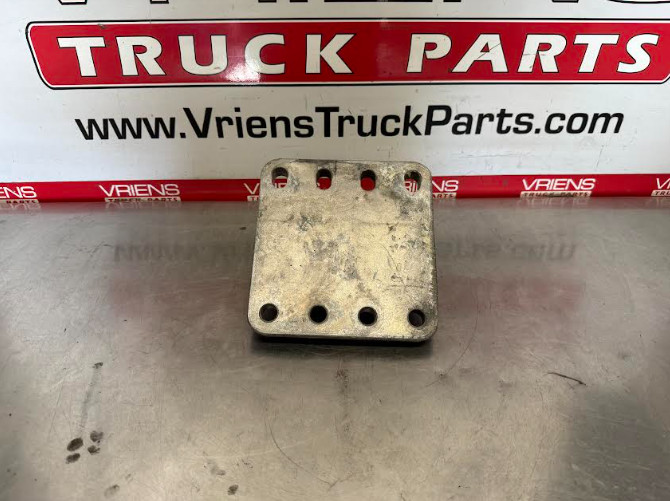 PETERBILT 05-15034M007 BRACKET-ENGINE SPRT REAR CAST ALUM