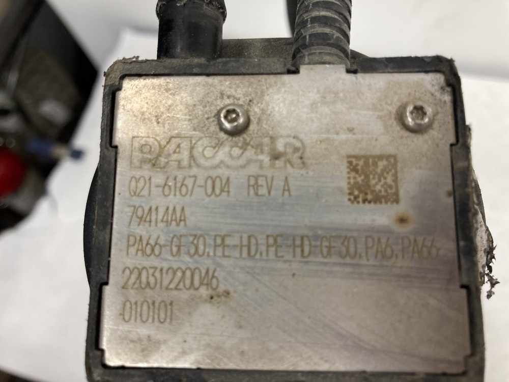 Peterbilt 579 DEF Sensor - Used | P/N Q216167004