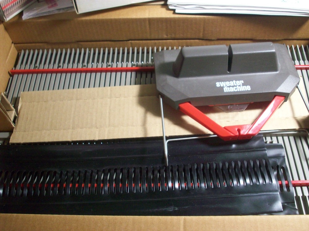 BOND INCREDIBLE SWEATER MACHINE Open Box Knitting Extension & Accessories