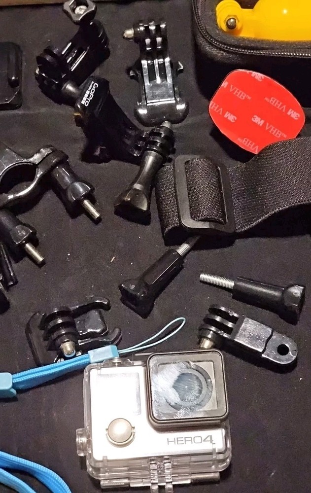 Gopro Hero 4 With Action Camera Accessory Kit GH