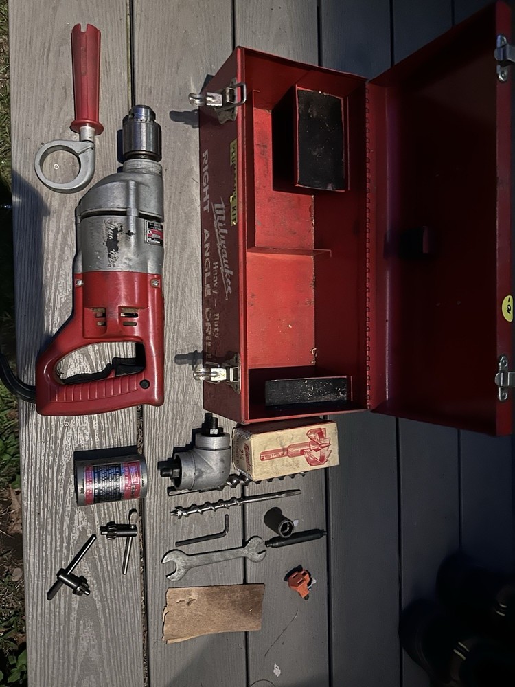 MILWAUKEE RIGHT ANGLE PLUMBERS DRILL KIT OLD STOCK