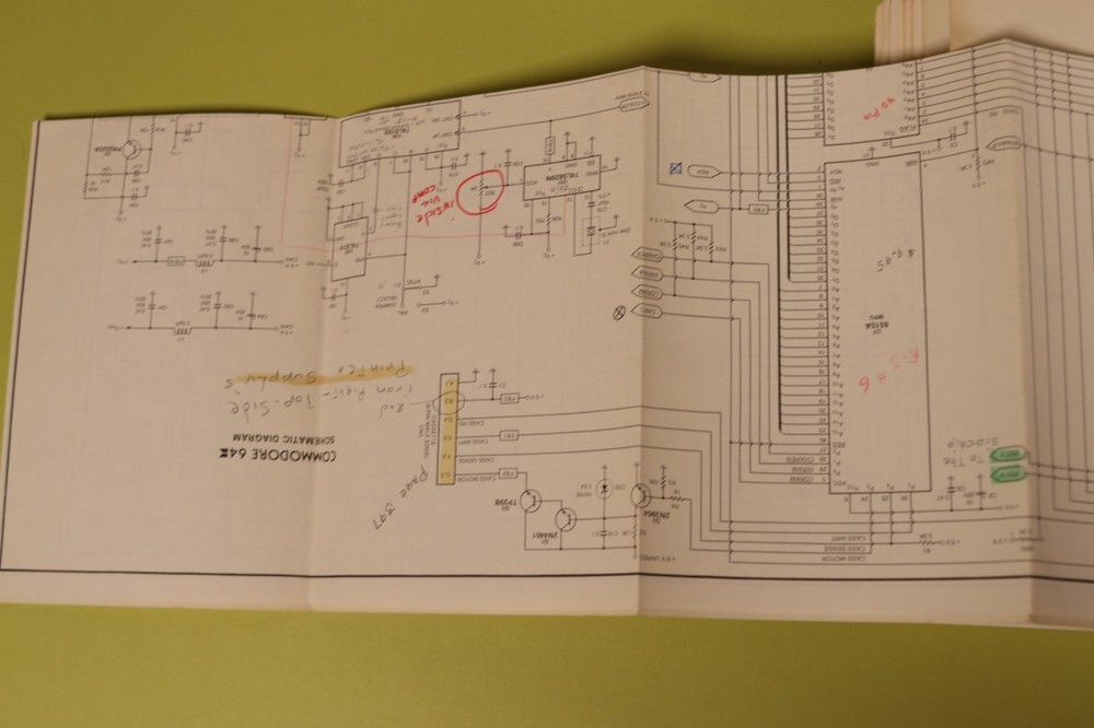 Commodore 64 Programmer's Reference Guide First Edition 7th Printing 1983