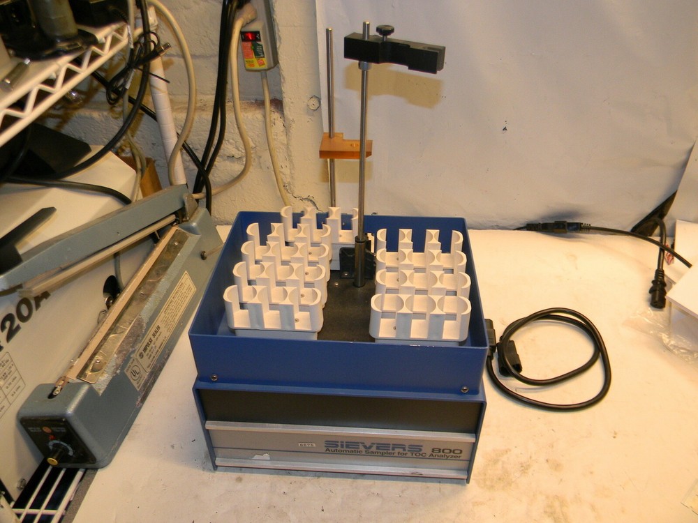 Sievers TOC 800AS Autosampler, Missing a Few Sample Holders, Sold As Is