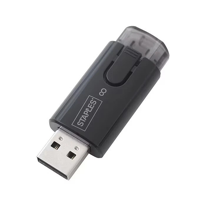 Staples 8GB USB 2.0 Type A Flash Drive