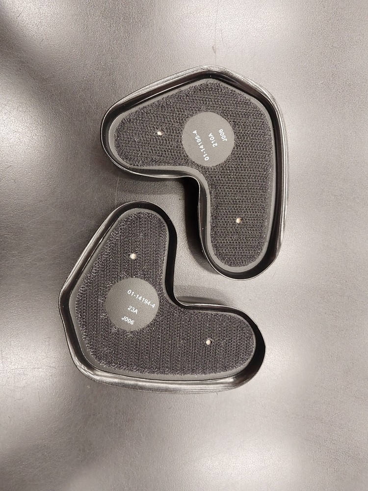 Schutt Inter-Link 1 1/8" Jaw Pad Replacement Covers Black (1 Pair)