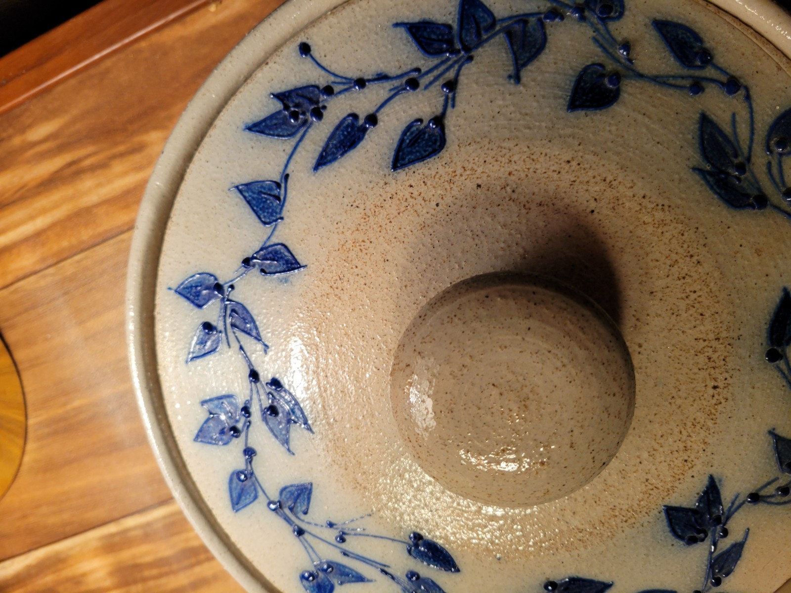 9.25"x3.5" Salmon Falls Blueberry Basket Cassarole Bowl Lidded 1995