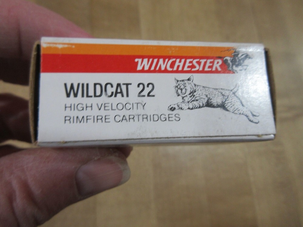 Empty Winchester Wildcat 22 High Vel. ammo box (3-33 ) (w3)