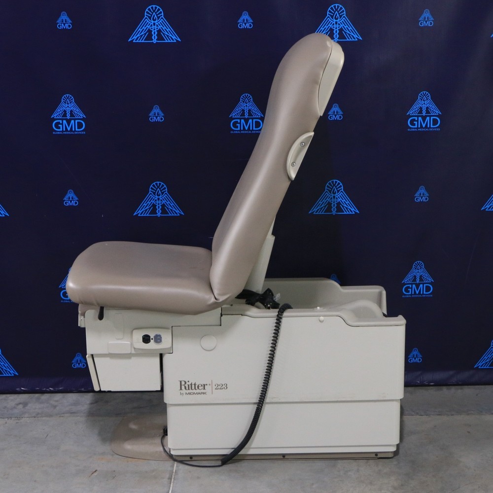 Midmark Ritter 223 Power Examination Table