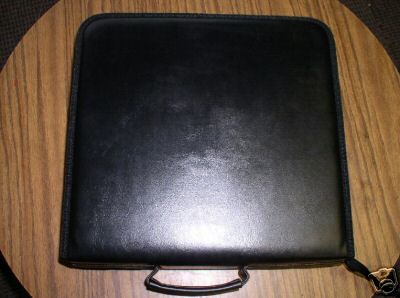 10 CD WALLETS THAT HOLD 240 CDS EACH - JS73