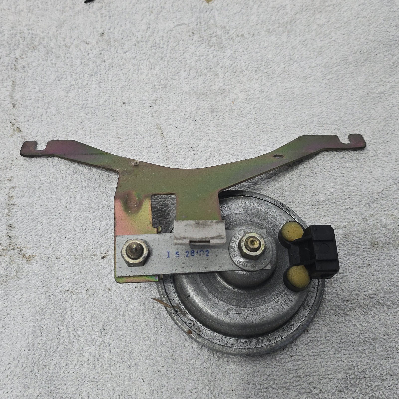 1999-2006 AUDI TT - Anti-Theft Alarm HORN Siren 191951113B W/ BRACKET OEM 99-06