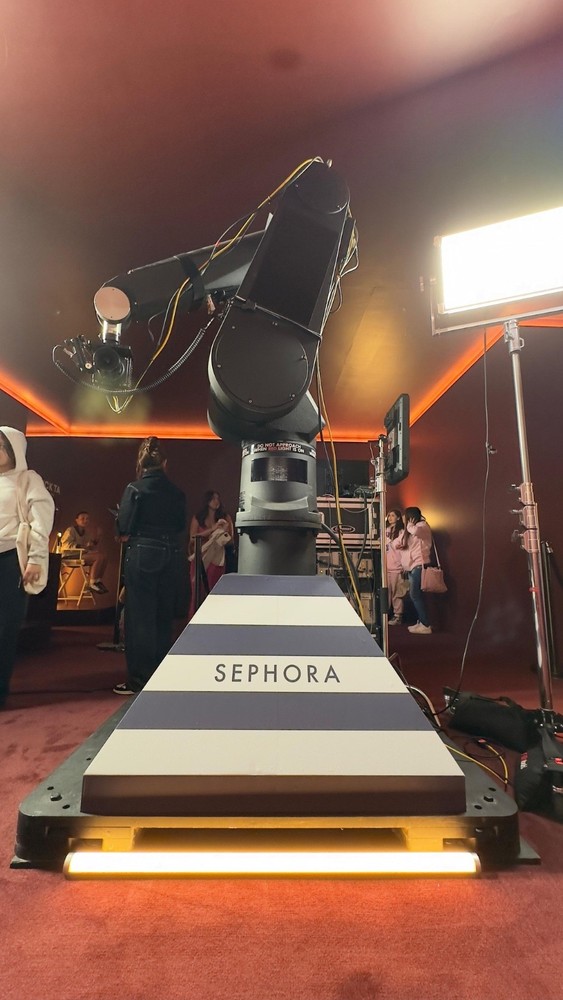 MRMC BOLT FULL SIZE CINEBOT GLAMBOT MOTION CONTROL ROBOT ARM