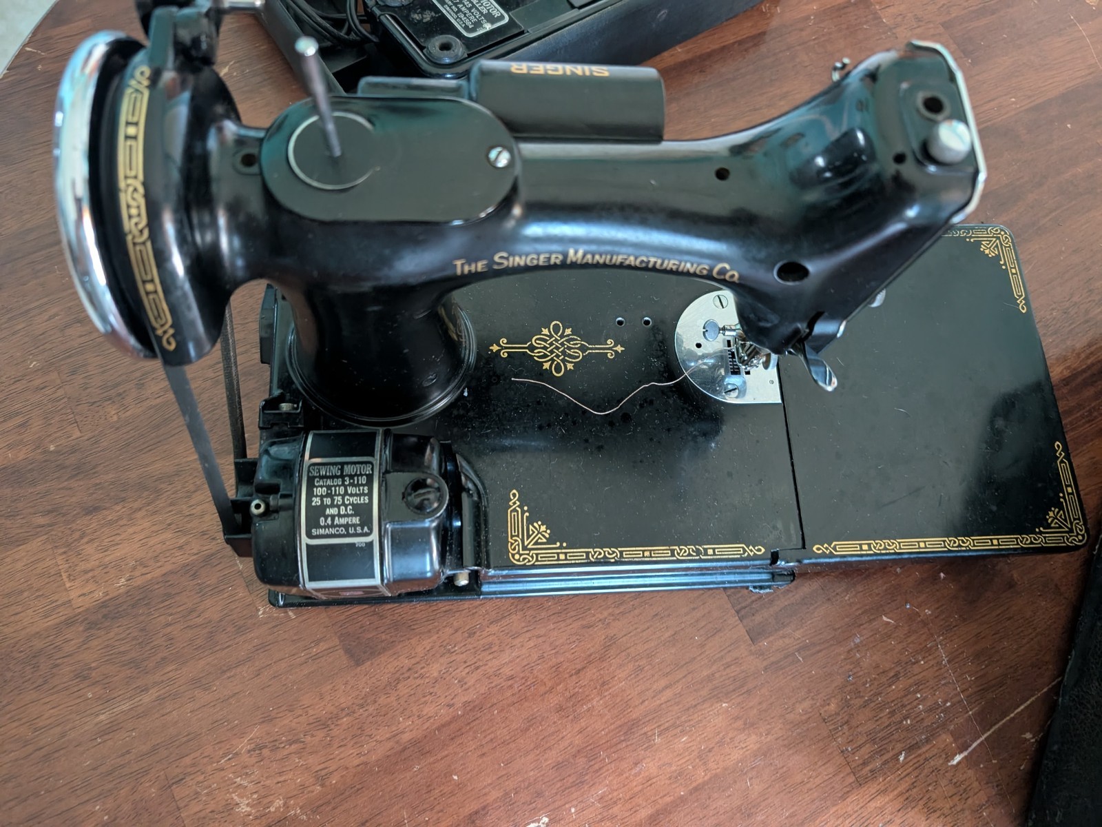 Vintage 1936 Singer Featherweight Sewing Machine 221 W/Case & Peddle Scroll face