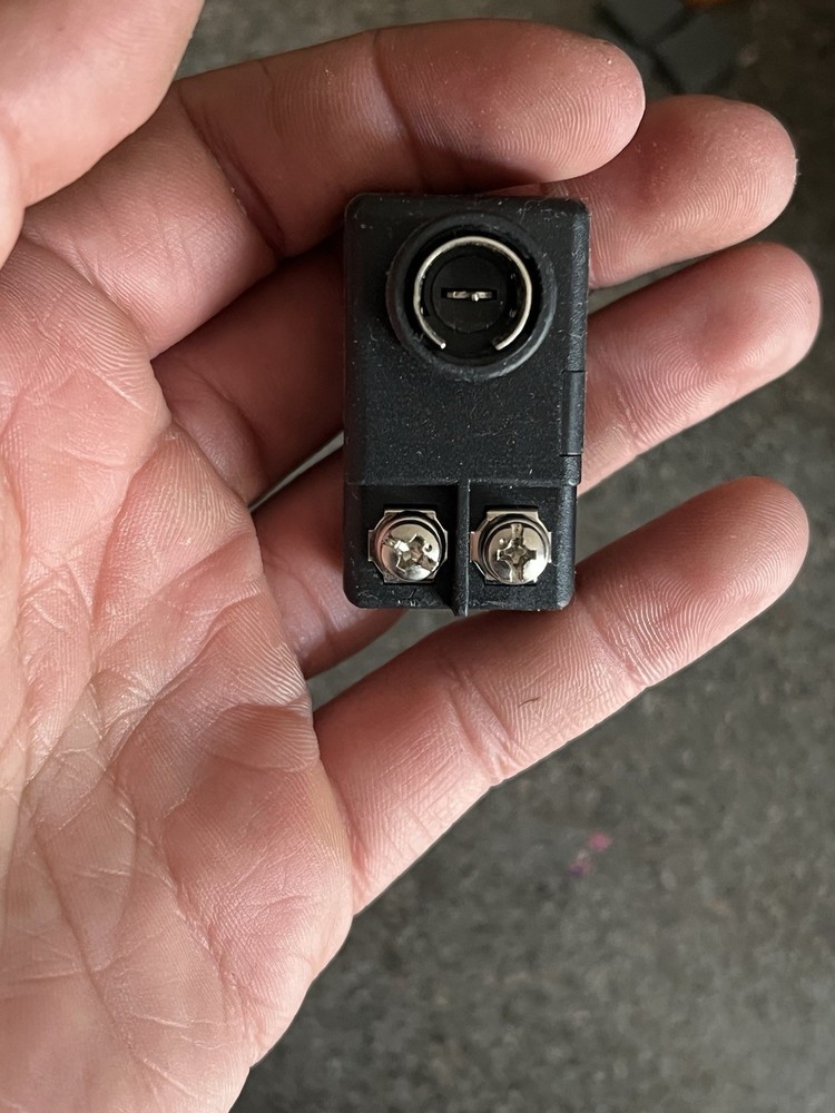 75-300 OHM Matching Transformer