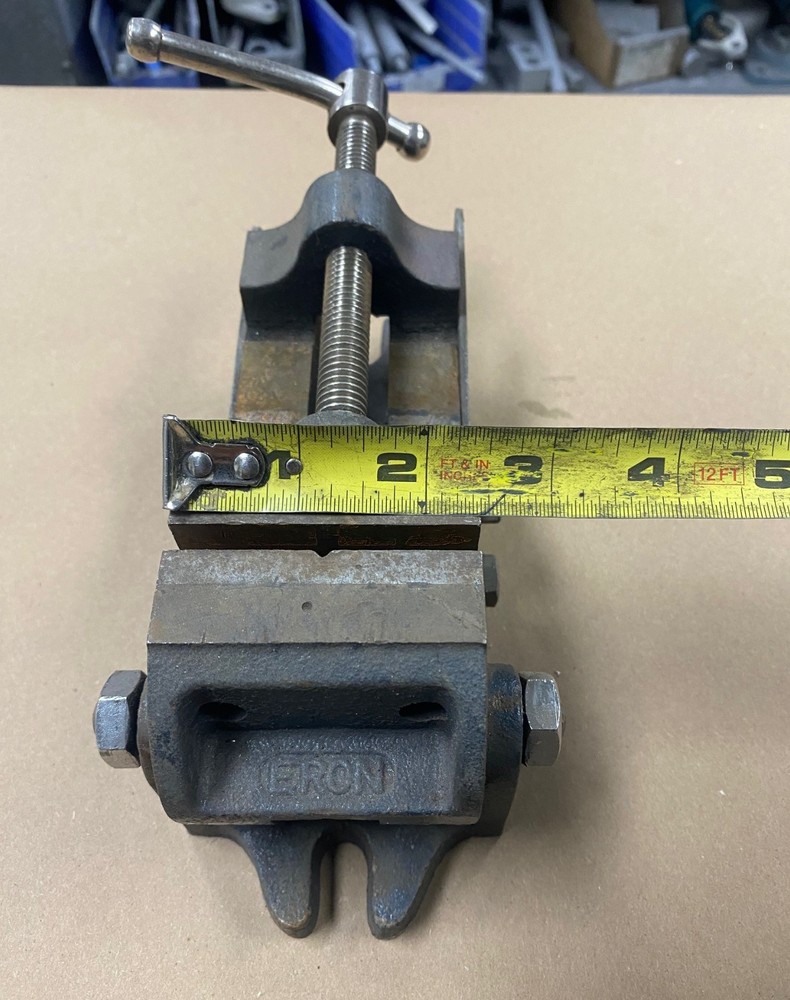ERON 2-1/2" TILTING VISE