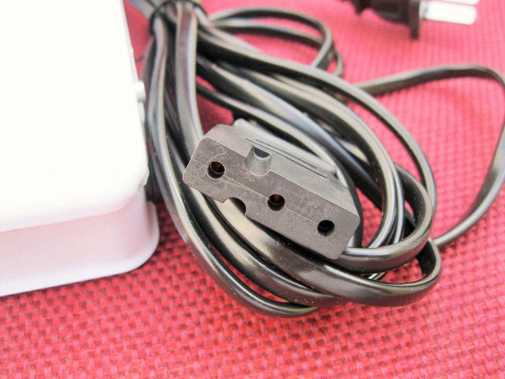 UNIVERSAL HOME SEWING MACHINE FOOT CONTROL PEDAL