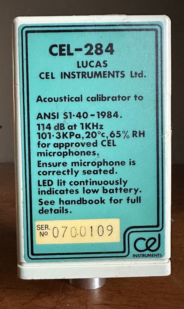 Lucas CEL Instruments Ltd. CEL-284 Acoustical Sound Level Calibrator