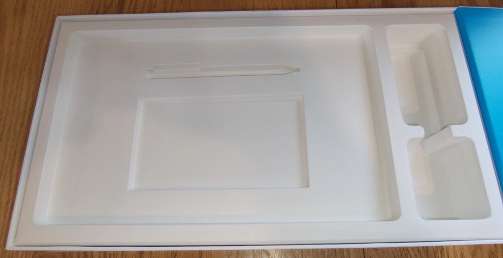 MS Microsoft Surface Pro 128 Model 1514 Original Box and Packing Only! 2013