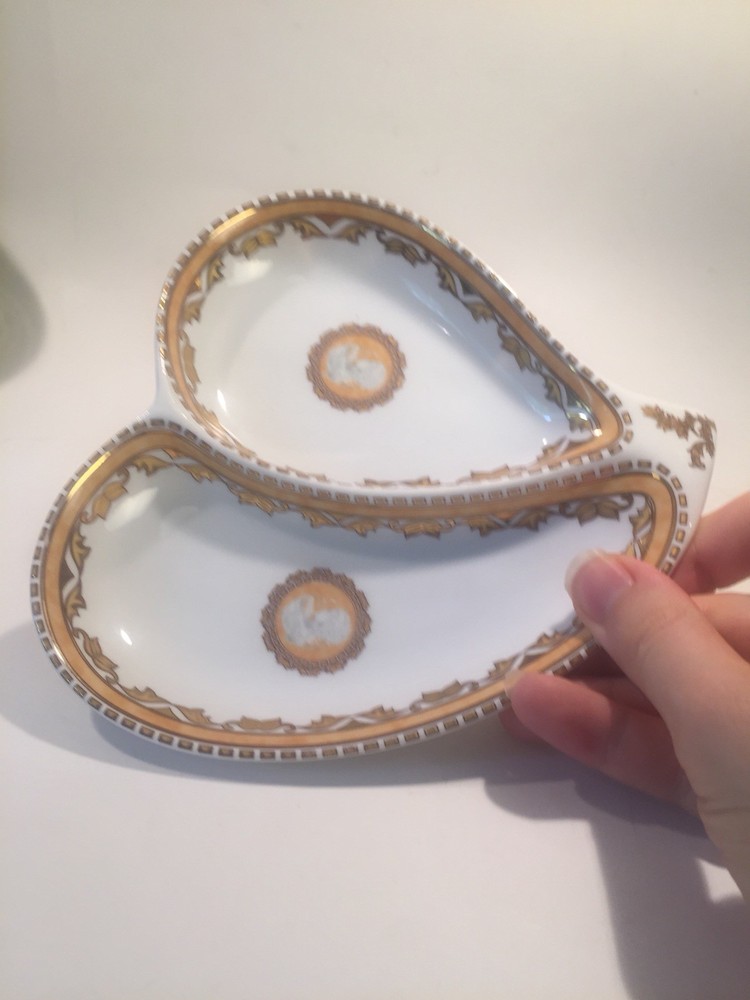 Cameo Brooch Divided Porcelain Dish