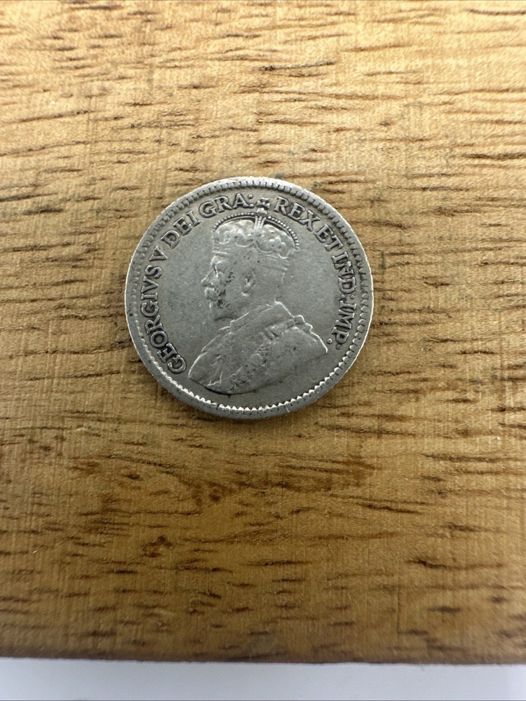 1917 Canada 5 Cent Small Silver Coin, George V # 101
