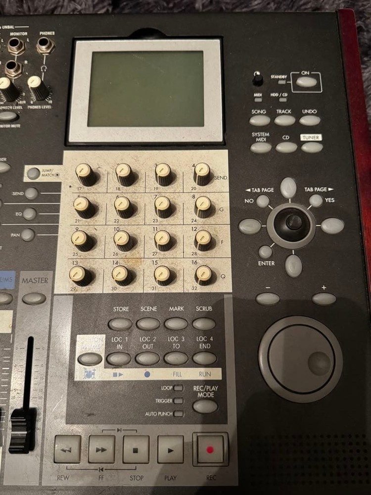 KORG D3200 32-Track Digital Recording Studio Desktop MTR Recorder