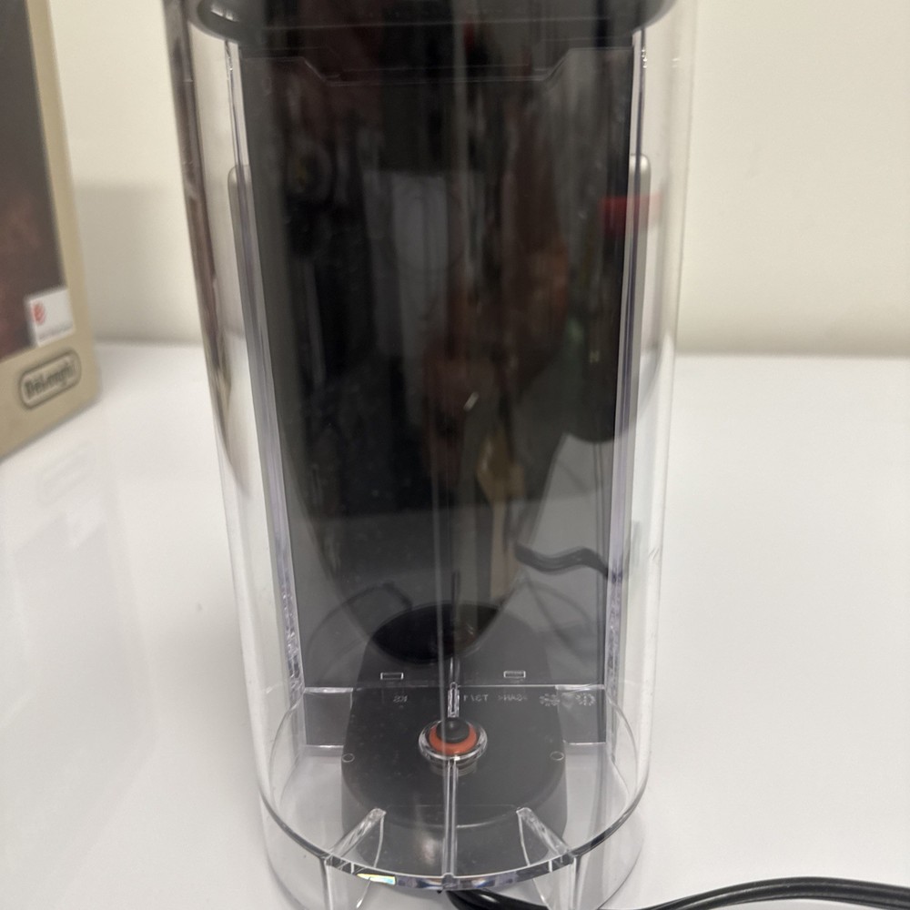 Nespresso Pixie Espresso Capsule Cofee Machine By Delonghi Black Silver