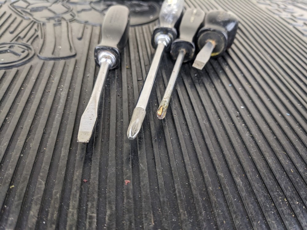 #bh041 Snap On Tools 7pc Flat Phillips Black Hard Handle Screwdriver Set