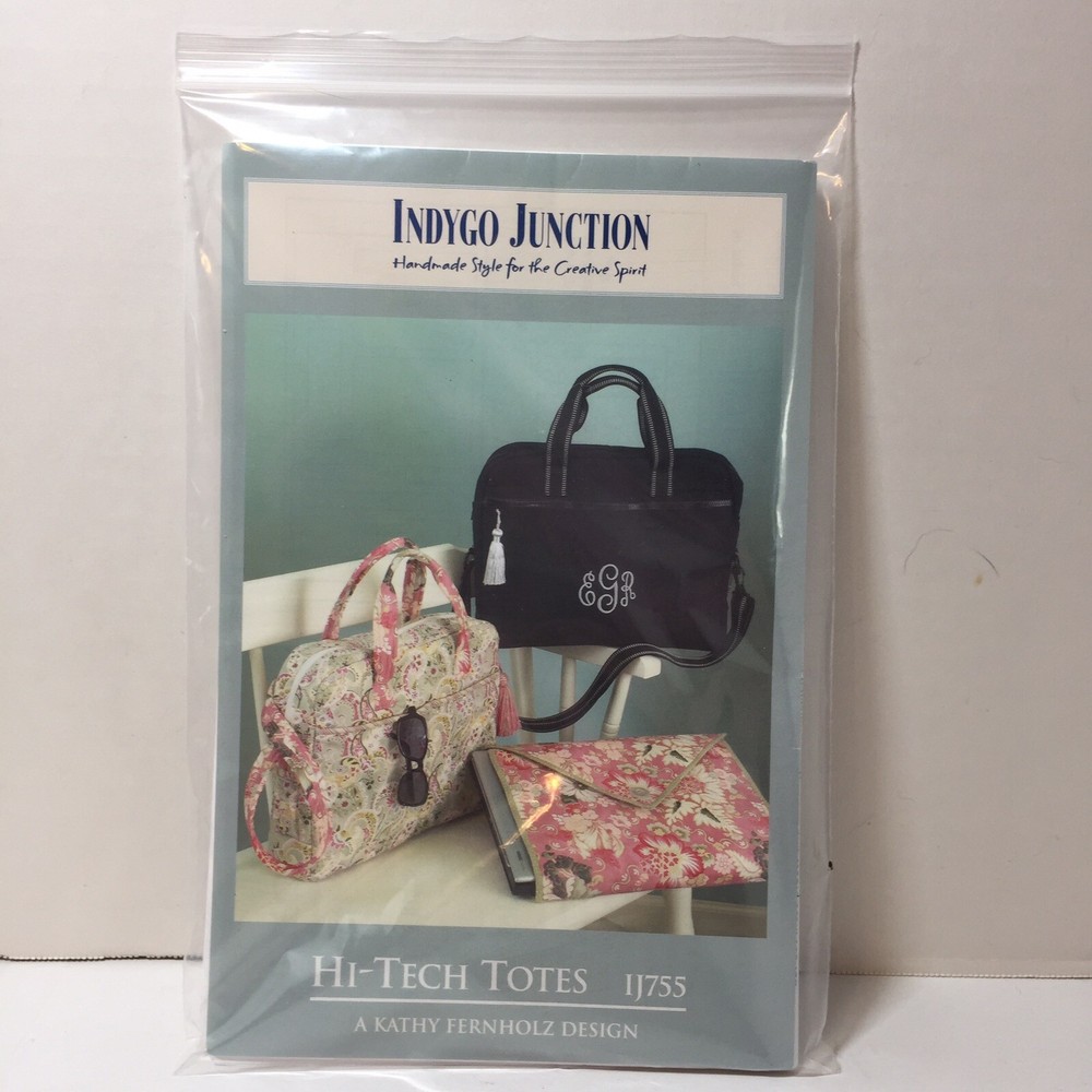 Hi-Tech Totes Pattern Indygo Junction 12" x 15" x 3"