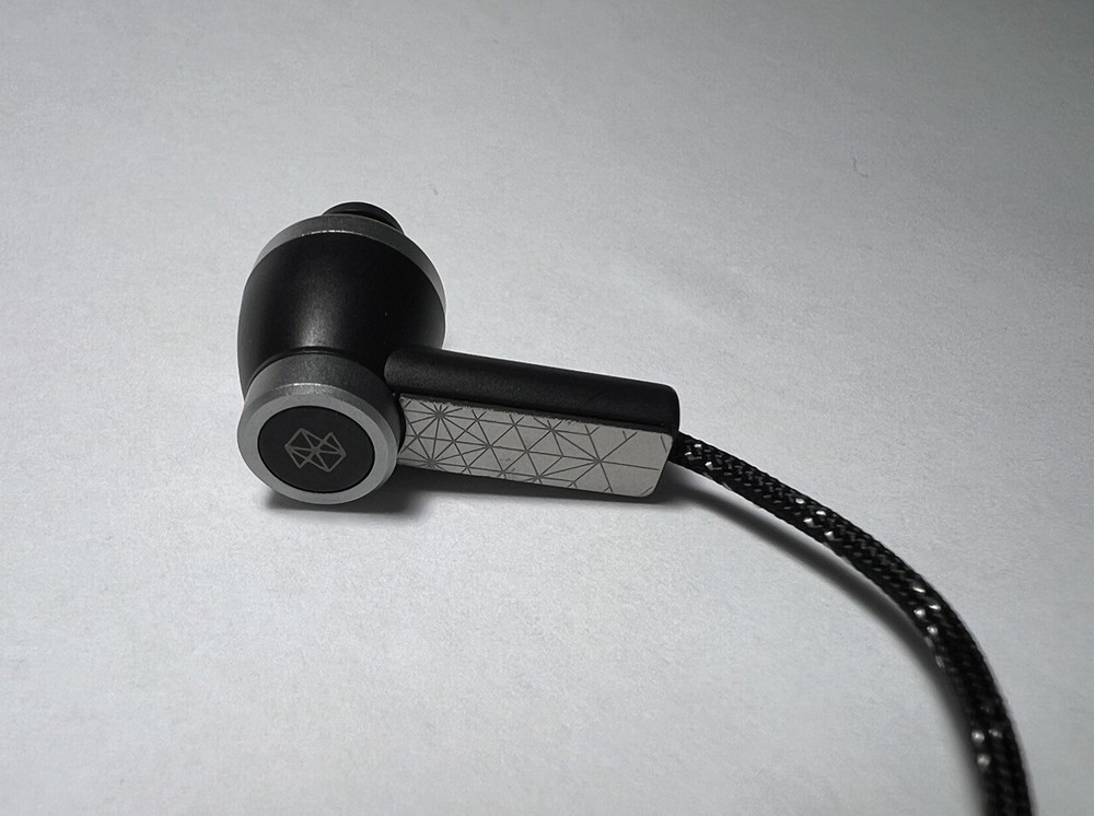 MICROSOFT ZUNE PREMIUM HEADPHONE V-2 JDA-00001 (MEDIUM EARTIPS )