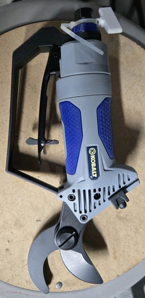 Kobalt Pneumatic Pruning Tool NIB #256680