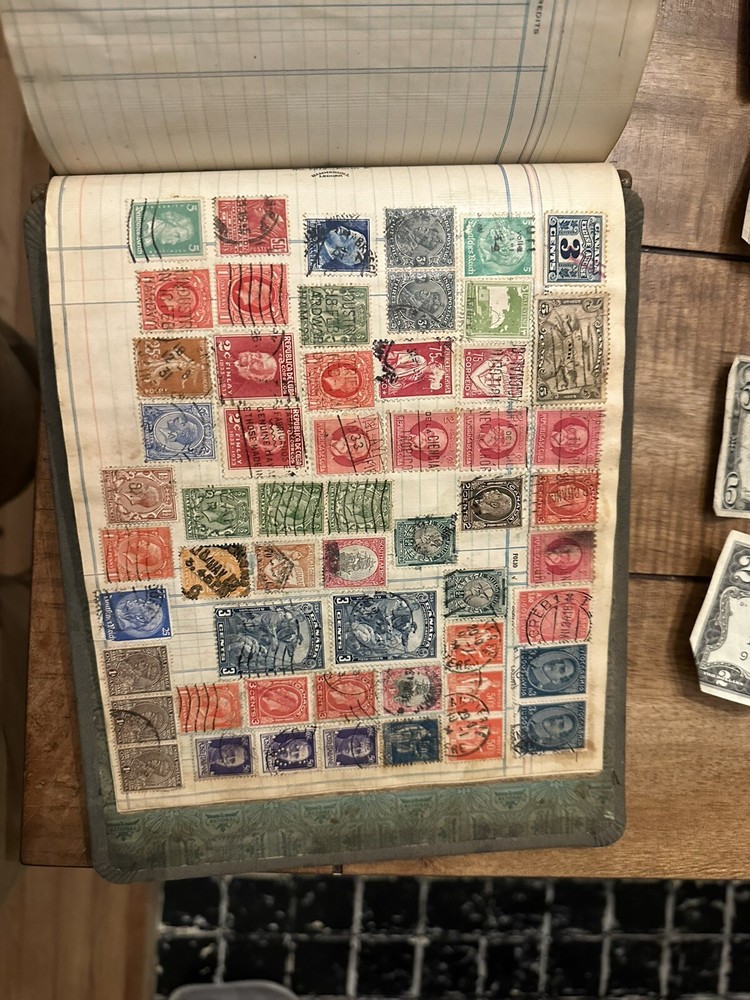 Stamps,confederate Money ,etc