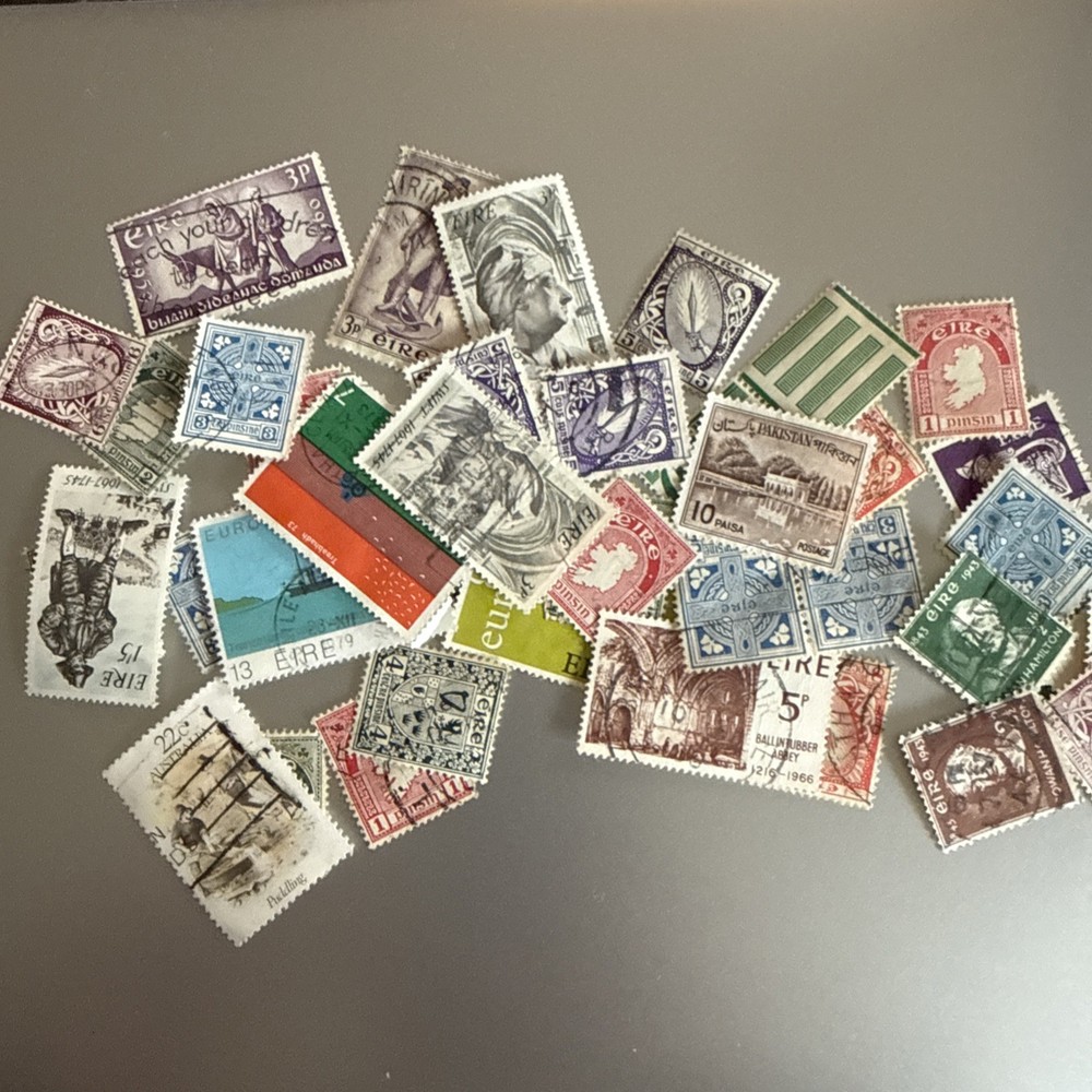 Ireland stamps . Unchecked oddments. Worth close inspection. Many scans to view