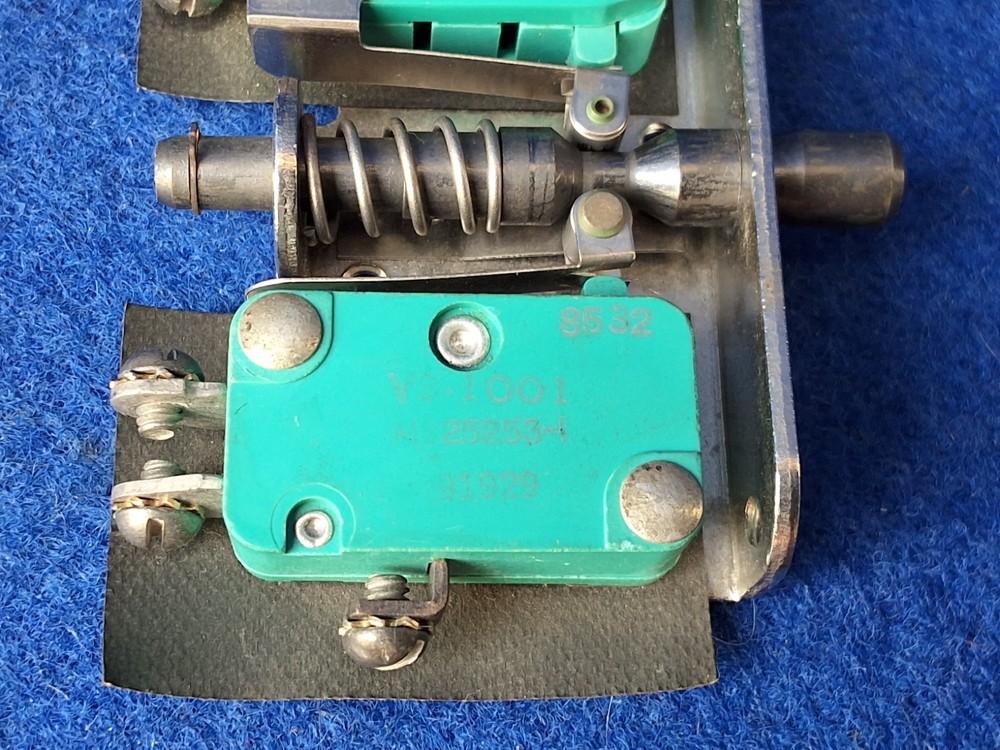 Micro Switch MS16106-5 Dual Switch.